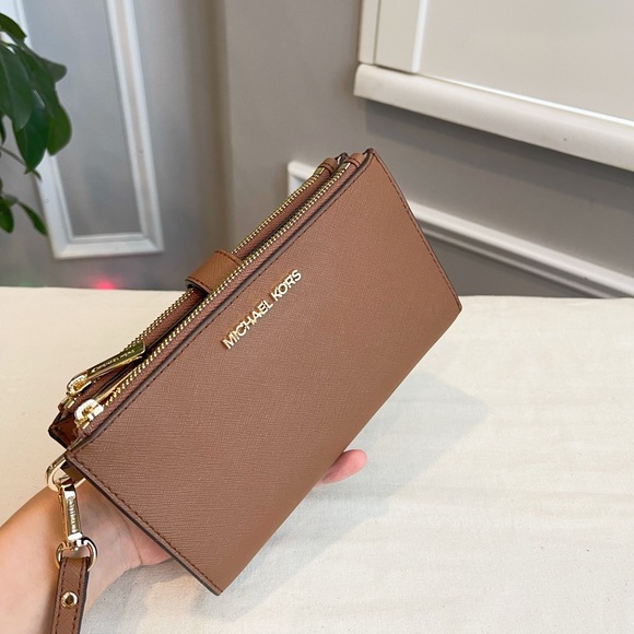 NWT Michael Kors Set - Picture 7 of 9